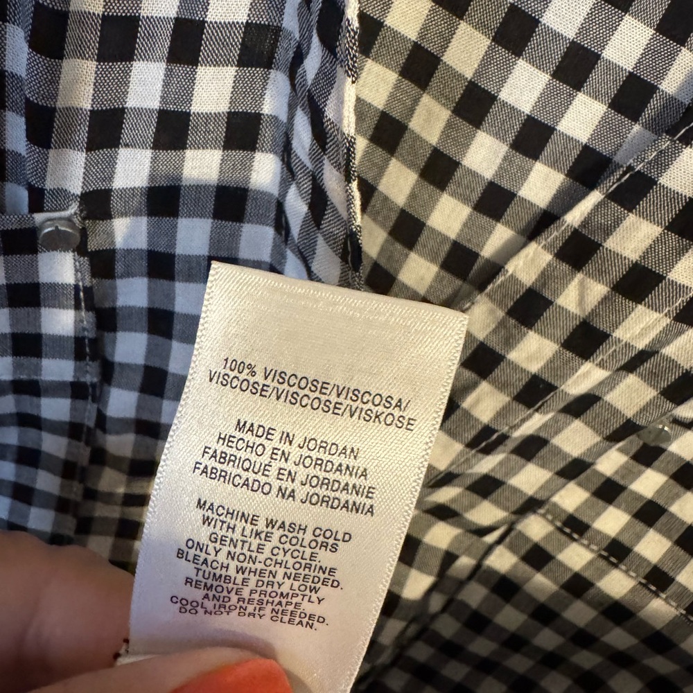 SPRING/SUMMER Jones New York Black/White Checkered Top LARGE    #F - Picture 9 of 9